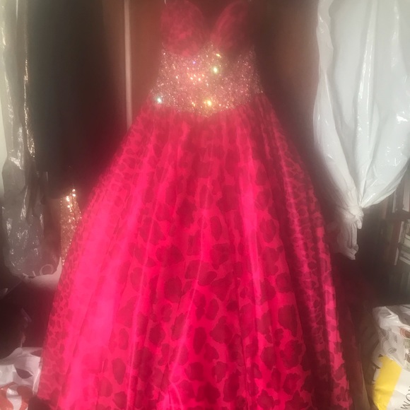 Jovani size 10 cheetah print with tons of stones - Picture 4 of 5